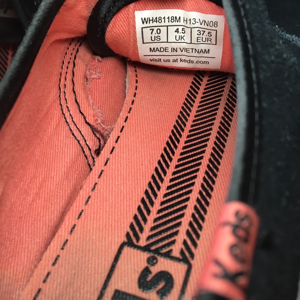 Keds | Females size 7, color black. - Picture 8 of 10